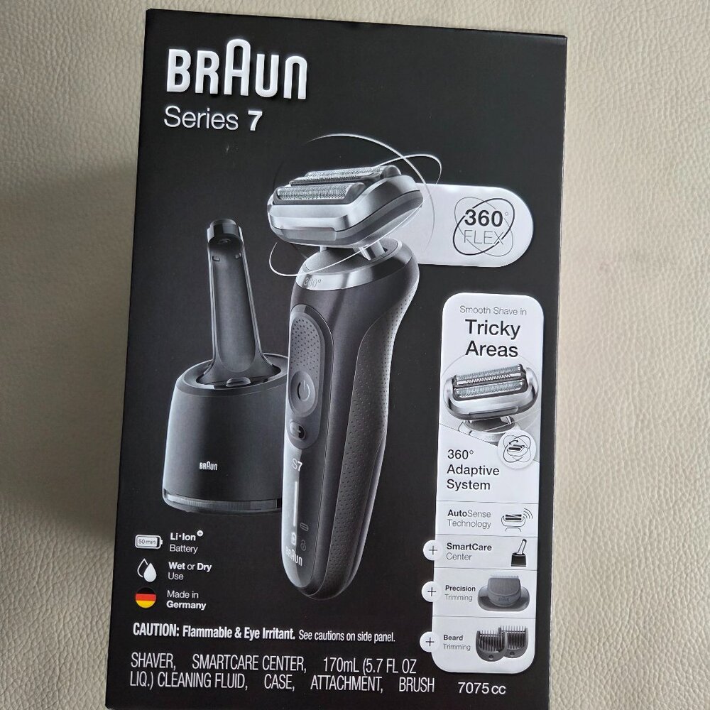 Braun Series 7 7075cc Electric Shaver with SmartCare Center Made in Germany